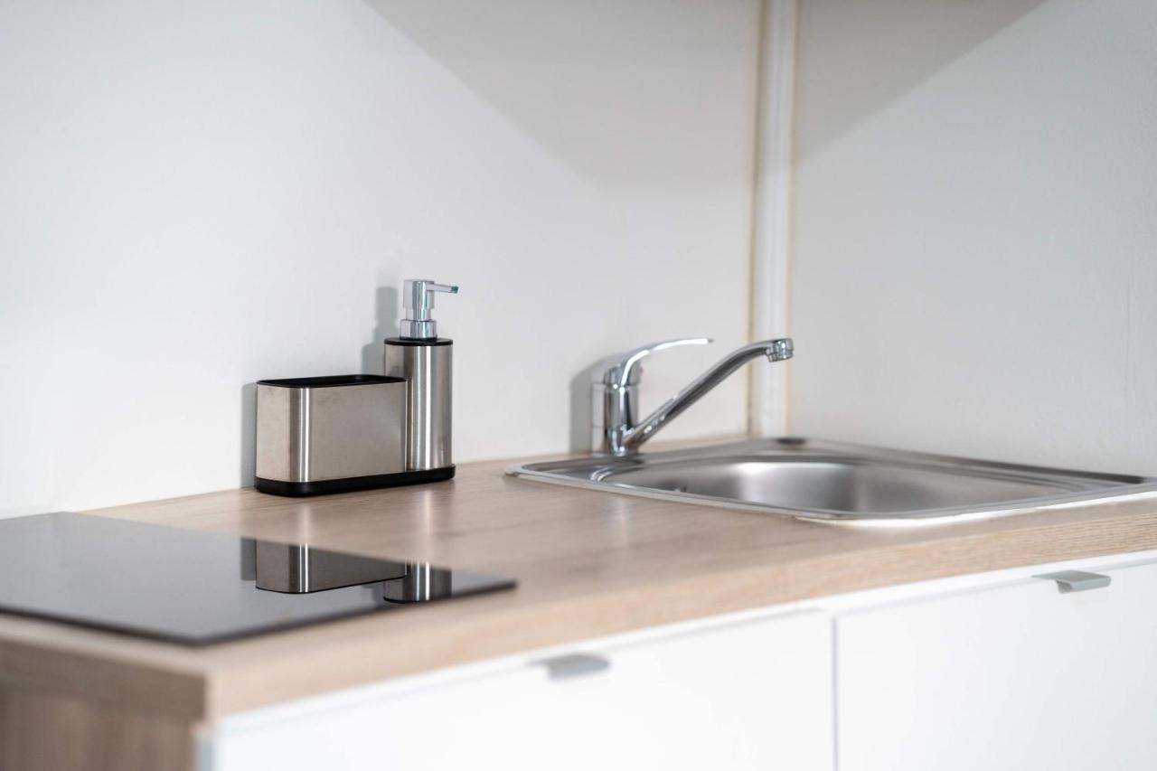 Dante 138 Class Rooms & Apartments Bari Esterno foto