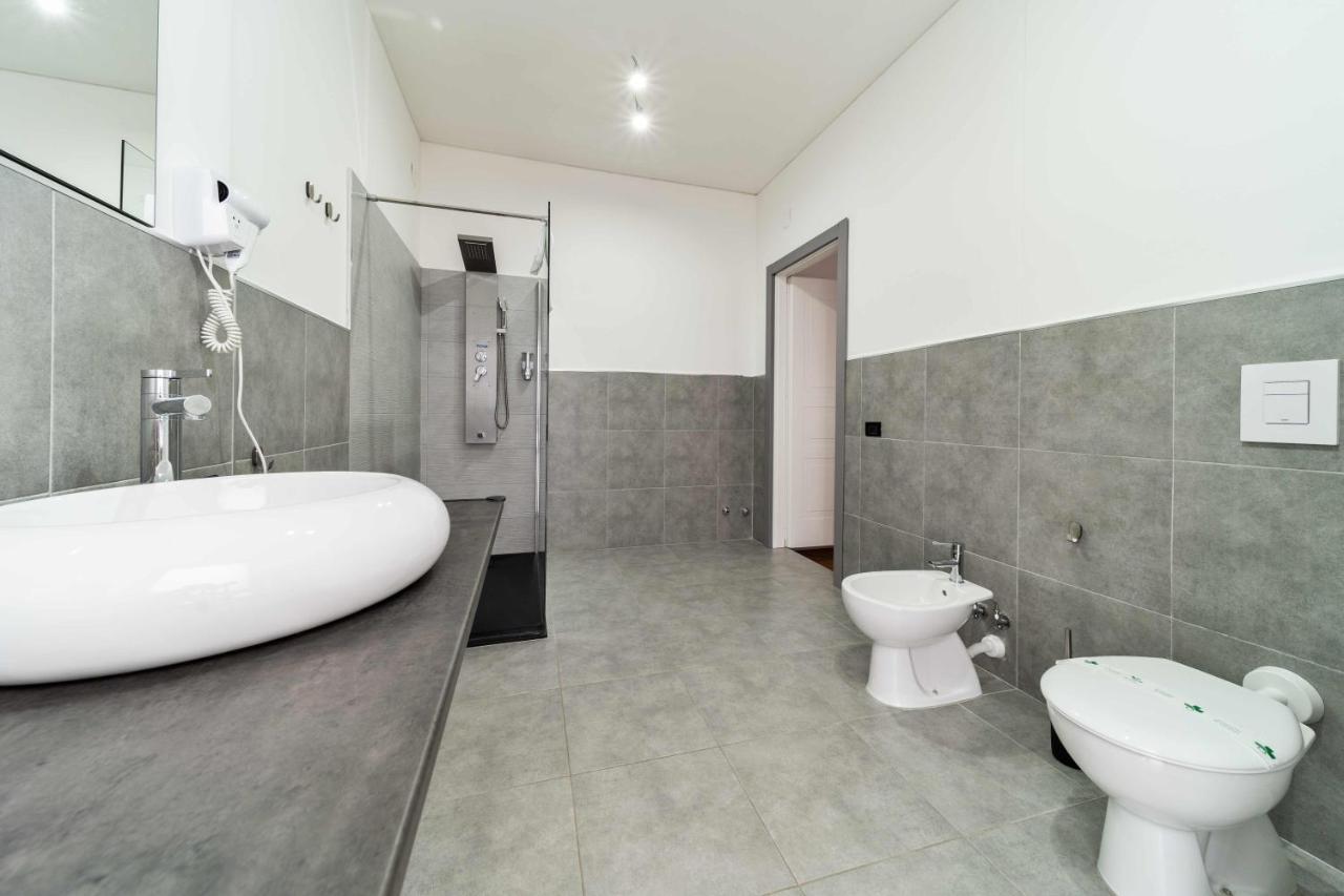 Dante 138 Class Rooms & Apartments Bari Esterno foto